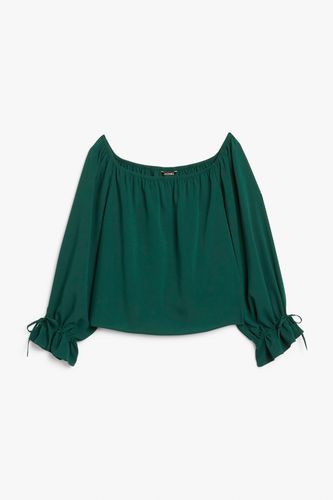 Schulterfreie Bluse mit langen Ärmeln Dunkelgrün, Blusen in Größe XL. Farbe: - Monki - Modalova