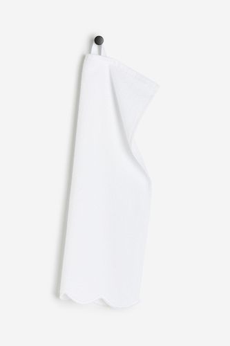 Gästehandtuch mit Wellenkante Weiß, Handtücher in Größe 30x50 cm. Farbe: - H&m Home - Modalova
