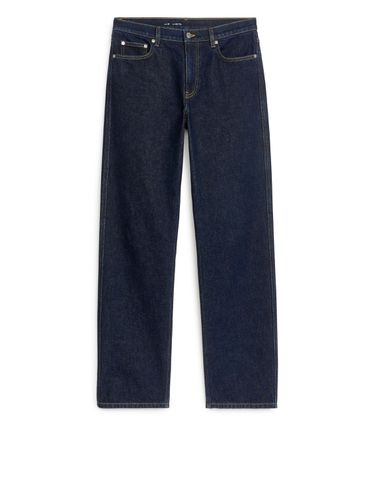 DAHLIA Straight Jeans Dunkelblau in Größe W 33. Farbe: - Arket - Modalova