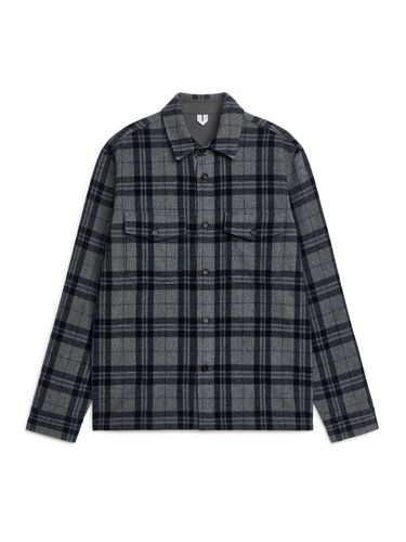 Overshirt aus Wollmischung Grau/Dunkelblau, Freizeithemden in Größe 54. Farbe: - Arket - Modalova