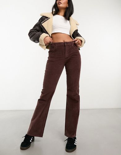 Cotton On - Jeans bootleg marroni in velluto a coste elasticizzato - Cotton:On - Modalova