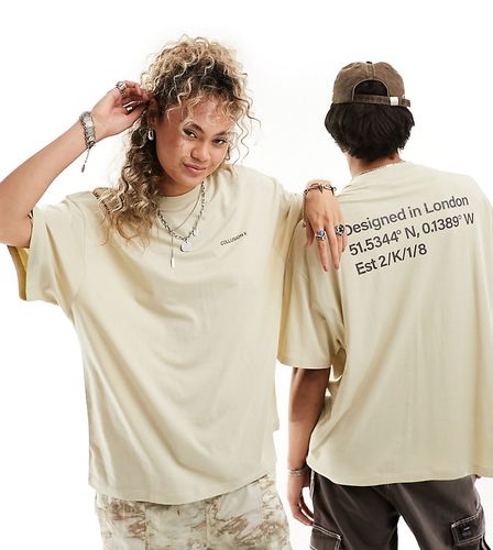 Unisex - T-shirt beige con stampa di coordinate - Collusion - Modalova