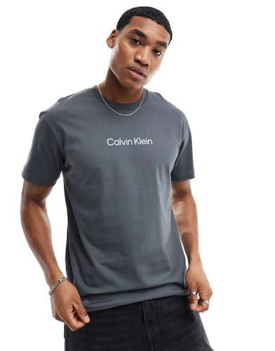 Hero - T-shirt grigia comoda con logo - Calvin Klein - Modalova