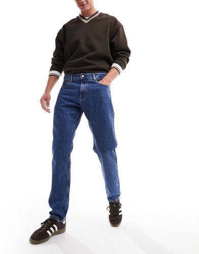 Jeans dritti stile anni '90, lavaggio medio - Calvin Klein Jeans - Modalova