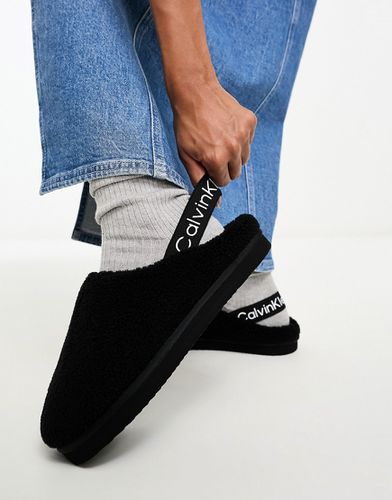Pantofole stile zoccolo nere in pile borg - Calvin Klein Jeans - Modalova