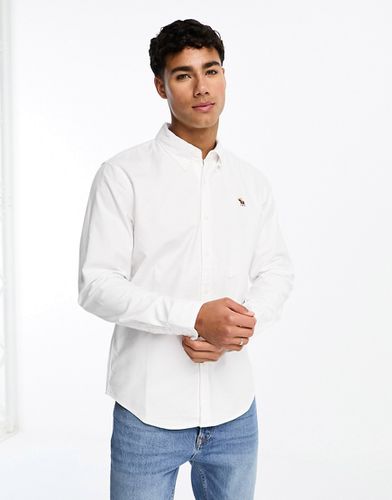 Camicia Oxford bianca con logo 3D - Abercrombie & Fitch - Modalova
