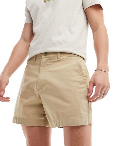 Pantaloncini chino beige piatti sul davanti da 5" - Abercrombie & Fitch - Modalova