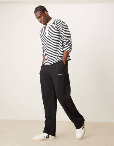 Timeless - Joggers neri con fondo aperto e logo floccato in coordinato - Abercrombie & Fitch - Modalova