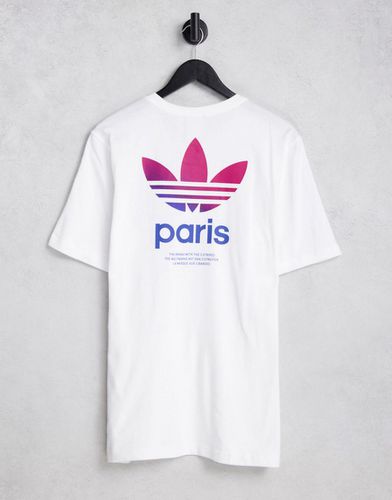 T-shirt bianca con logo e scritta "Paris" sul retro - adidas Originals - Modalova
