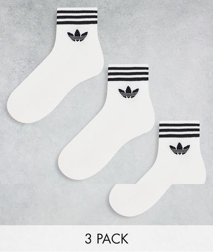 Adicolor Trefoil - Confezione da 3 paia di calzini alla caviglia bianchi - adidas Originals - Modalova