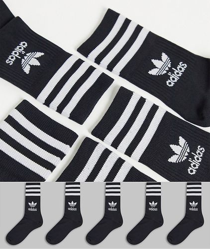 Adicolor - Confezione da cinque paia di calzini neri - adidas Originals - Modalova