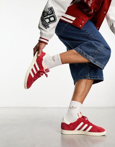 Gazelle - Sneakers bianche e color mirtillo - adidas Originals - Modalova