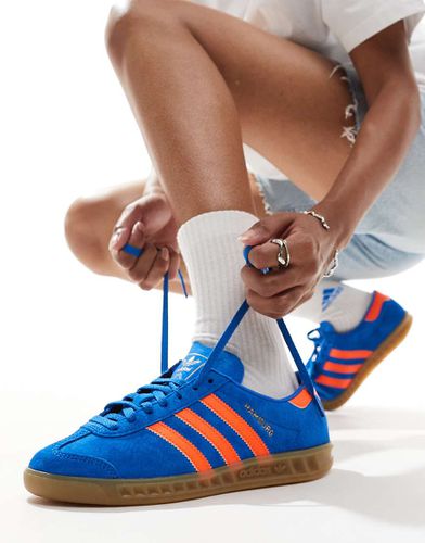 Hamburg - Sneakers e arancioni - adidas Originals - Modalova