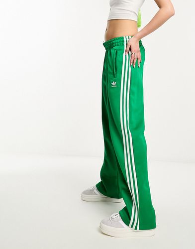 Superstar - Pantaloni sportivi verdi - adidas Originals - Modalova