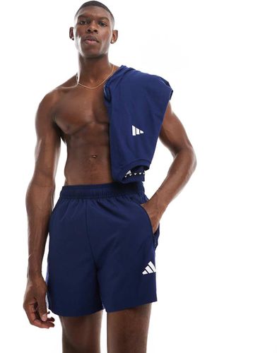 Adidas - Training Essential - Pantaloncini da 5" - adidas performance - Modalova