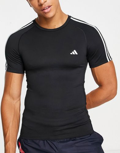 Adidas - Training Tech Fit - T-shirt nera con 3 strisce - adidas performance - Modalova