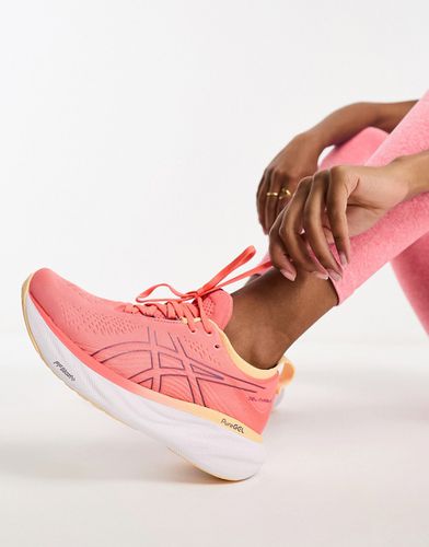 Running - Gel-Nimbun 25 - Sneakers rosa pesca con suola spessa a contrasto - Asics - Modalova