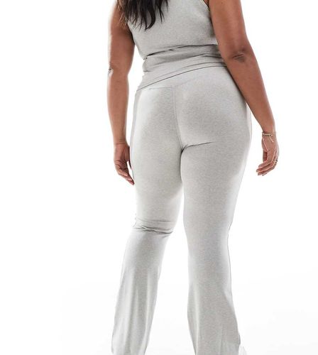 Curve - Leggings a zampa slim mélange a vita alta arricciati sul davanti - ASOS - Modalova