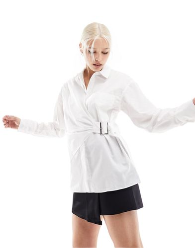 ASOS - Camicia avvolgente bianca con cintura stile utility - ASOS DESIGN - Modalova