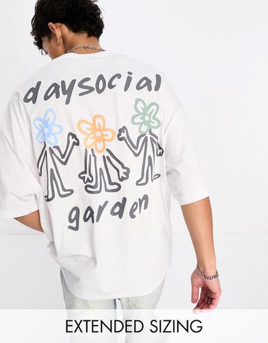 ASOS Daysocial - T-shirt oversize bianca con stampa "Daysocial Garden" sul retro - ASOS DESIGN - Modalova