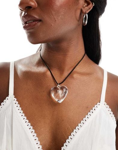 Collana in corda con ciondolo a cuore - ASOS DESIGN - Modalova