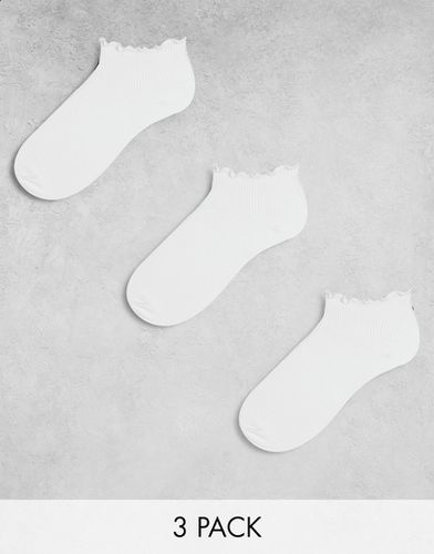 Confezione da 3 paia di calzini corti bianchi con finiture con volant - ASOS DESIGN - Modalova