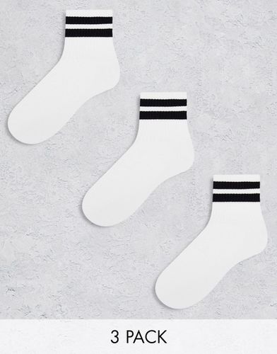 Confezione da 3 paia di calzini in spugna bianchi con righe - ASOS DESIGN - Modalova