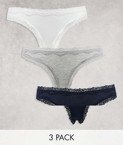 Confezione da 3 slip in pizzo e cotone colore grigio, bianco e blu navy - ASOS DESIGN - Modalova