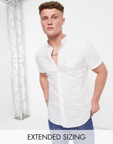 Camicia Oxford slim bianca con collo serafino - ASOS DESIGN - Modalova
