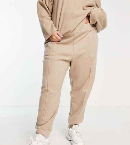 ASOS DESIGN Curve - Joggers morbidissimi cammello senza cuciture in coordinato - ASOS Curve - Modalova