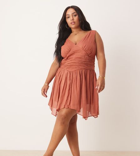 ASOS DESIGN Curve - Robe courte avec col V et ourlet en pointe - Terracotta - Asos Curve - Modalova