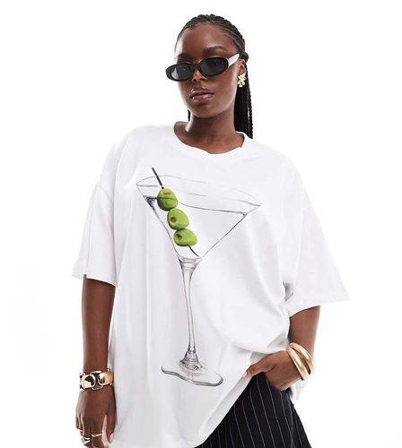 ASOS DESIGN Curve - T-shirt oversize bianca con grafica con Martini - ASOS Curve - Modalova