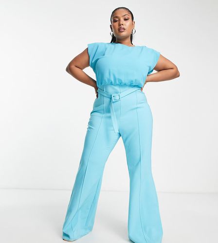 ASOS DESIGN Curve - Tuta jumpsuit in chiffon con top e pantaloni a zampa turchese con cintura - ASOS Curve - Modalova