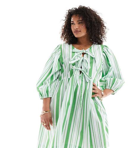 ASOS DESIGN Curve - Vestito grembiule corto verde mela a righe con fiocchi sul davanti - ASOS Curve - Modalova