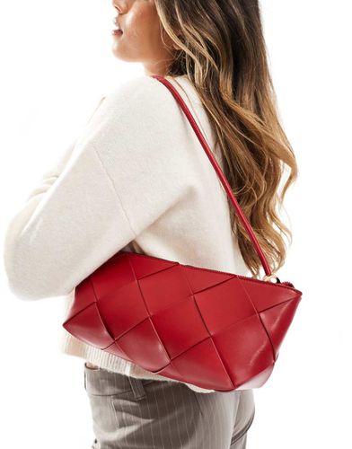 Borsa da spalla strutturata rossa con tracolla con dettaglio di sfera dorata - ASOS DESIGN - Modalova