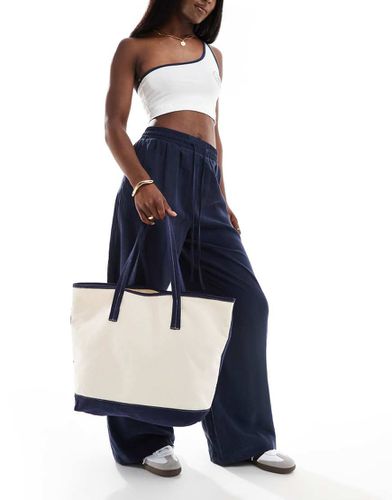 Borsa shopping in tela con dettagli a contrasto navy - ASOS DESIGN - Modalova