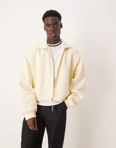 Giacca sportiva super oversize corta con zip e collo a imbuto bianco sporco - ASOS DESIGN - Modalova