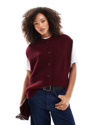 Gilet in maglia bouclé bordeaux - ASOS DESIGN - Modalova