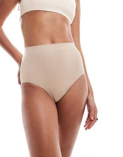 Everyday - Slip beige levigante senza cuciture - ASOS DESIGN - Modalova