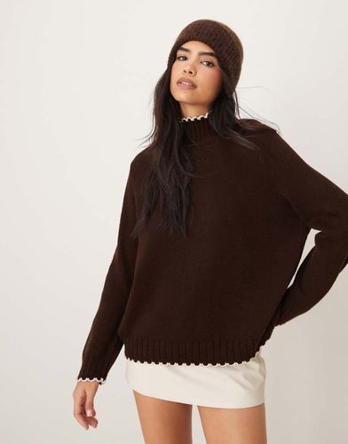 Maglione accollato color cioccolato con impunture - ASOS DESIGN - Modalova