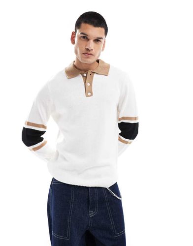 Maglione stile rugby bianco con righe sulle maniche - ASOS DESIGN - Modalova