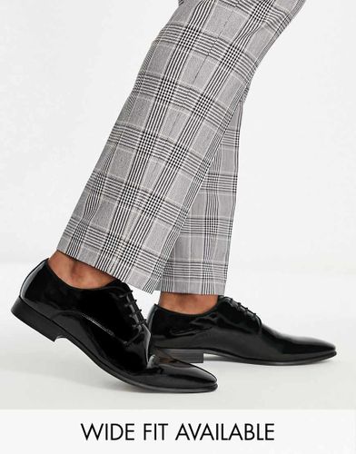 Scarpe derby in pelle sintetica vernice - ASOS DESIGN - Modalova