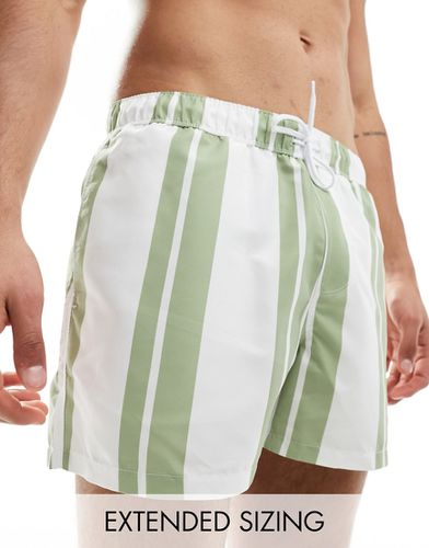 Pantaloncini da bagno a righe verde salvia taglio corto - ASOS DESIGN - Modalova