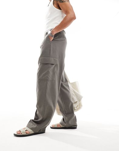 Pantaloni cargo eleganti a fondo ampio marroni microtesturizzati - ASOS DESIGN - Modalova
