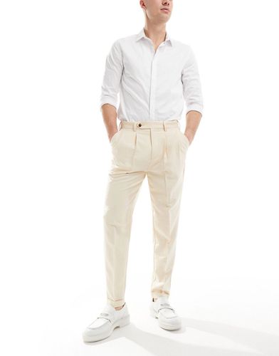 Pantaloni chino eleganti affusolati bianco sporco - ASOS DESIGN - Modalova