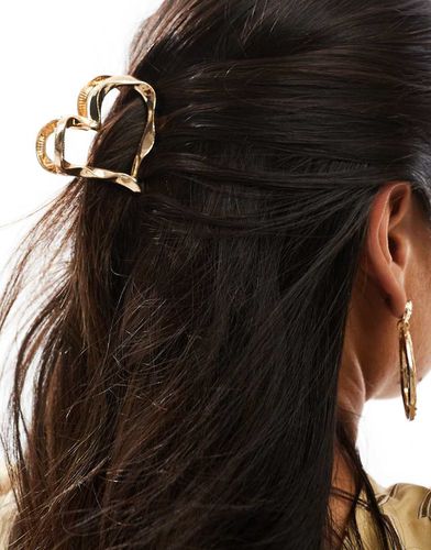 Pinza per capelli dorata con design a cuore colato - ASOS DESIGN - Modalova