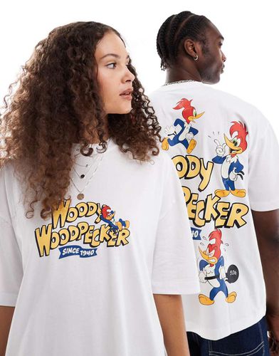 T-shirt unisex oversize bianca con stampa "Woody Woodpecker" su licenza - ASOS DESIGN - Modalova