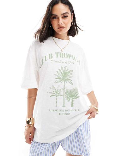 T-shirt boyfriend testurizzata color crema con grafica "Club Tropicana" - ASOS DESIGN - Modalova