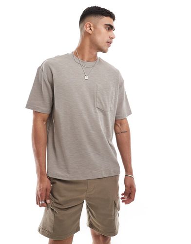 T-shirt comoda effetto lino con taschino - ASOS DESIGN - Modalova