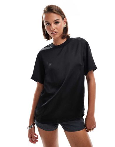 T-shirt nera in raso con scollo a coste - ASOS DESIGN - Modalova